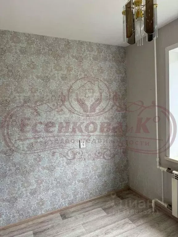1-к кв. Курганская область, Курган Заозерный жилрайон, 3-й мкр, 22 ... - Фото 0