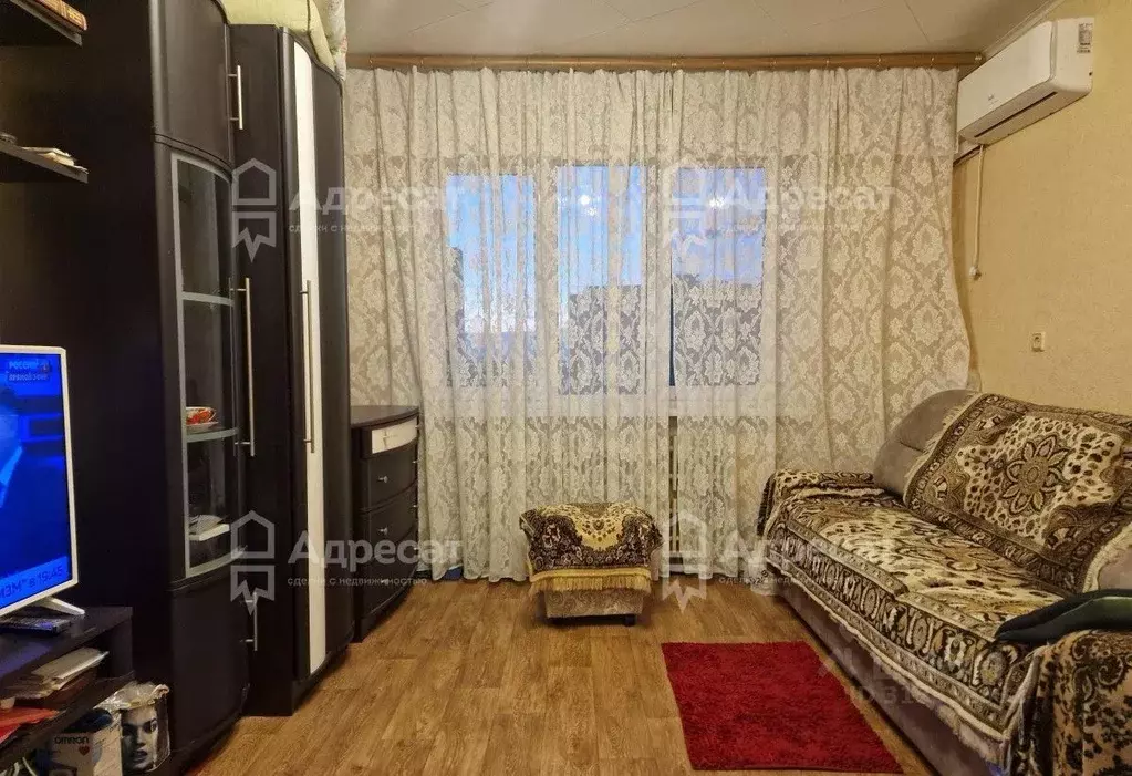 3-к кв. Волгоградская область, Волгоград ул. 39-й Гвардейской Дивизии, ... - Фото 0