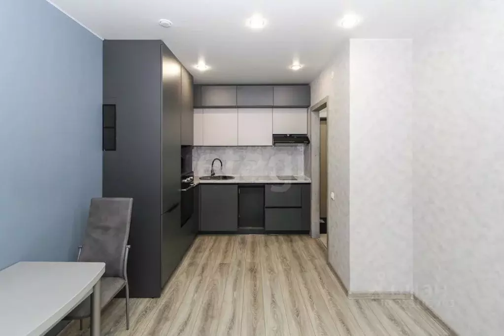 Студия Тюменская область, Тюмень ул. Краснооктябрьская, 14 (28.4 м) - Фото 2