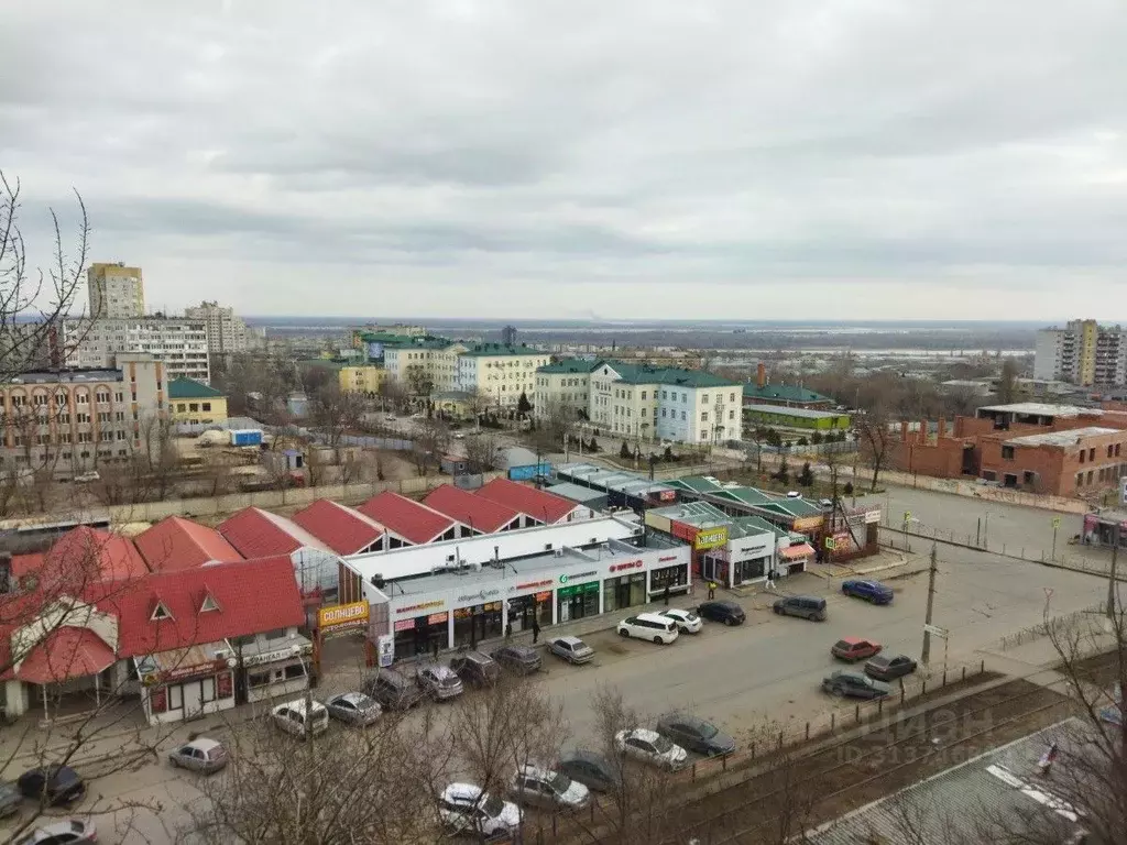 3-к кв. Волгоградская область, Волгоград Казахская ул., 16 (64.7 м) - Фото 0