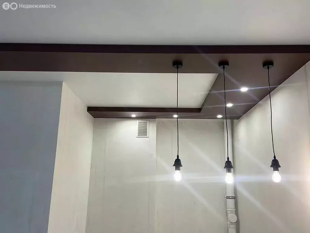 1-комнатная квартира: Тюмень, улица Фармана Салманова, 8 (43 м) - Фото 1