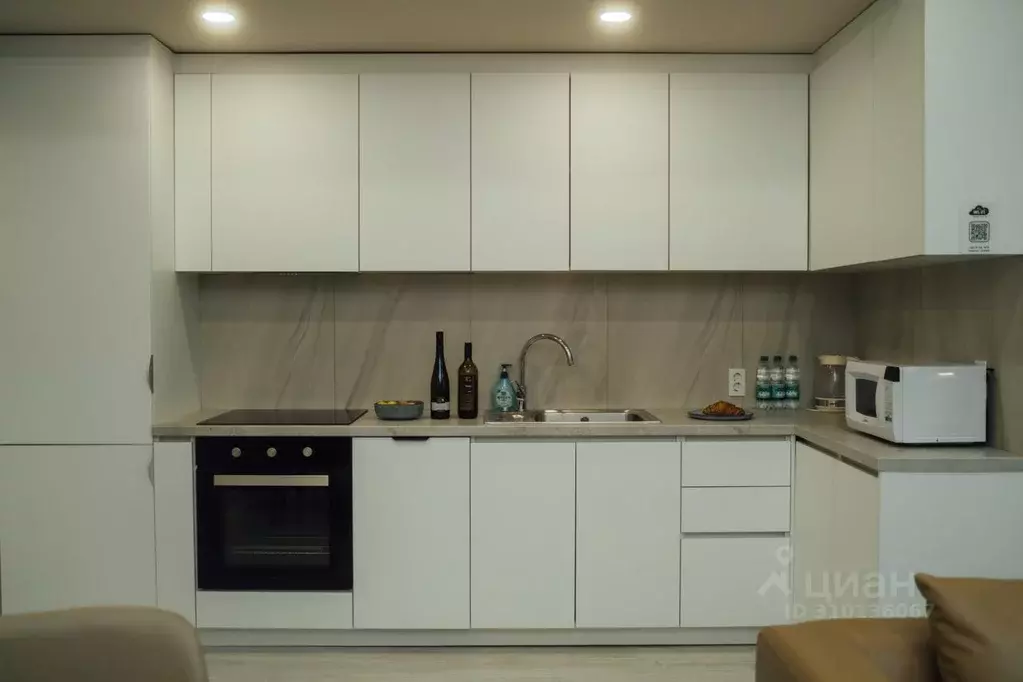 4-к кв. Сахалинская область, Южно-Сахалинск Горная ул., 8к1 (93.0 м) - Фото 1