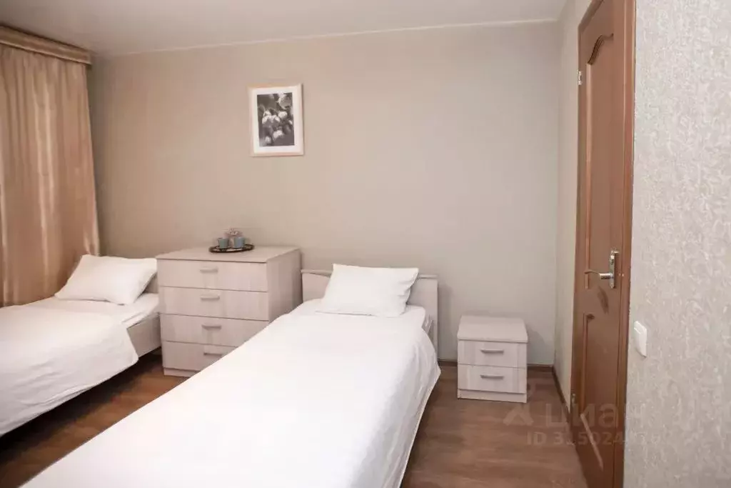 Комната Свердловская область, Екатеринбург ул. Ключевская, 18 - Фото 2