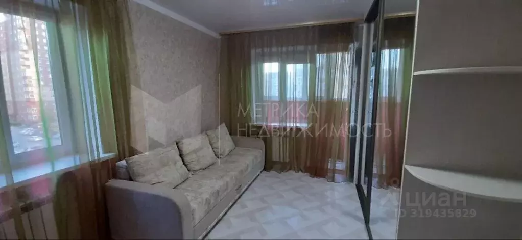2-к кв. Тюменская область, Тюмень ул. Монтажников, 53 (49.4 м) - Фото 0