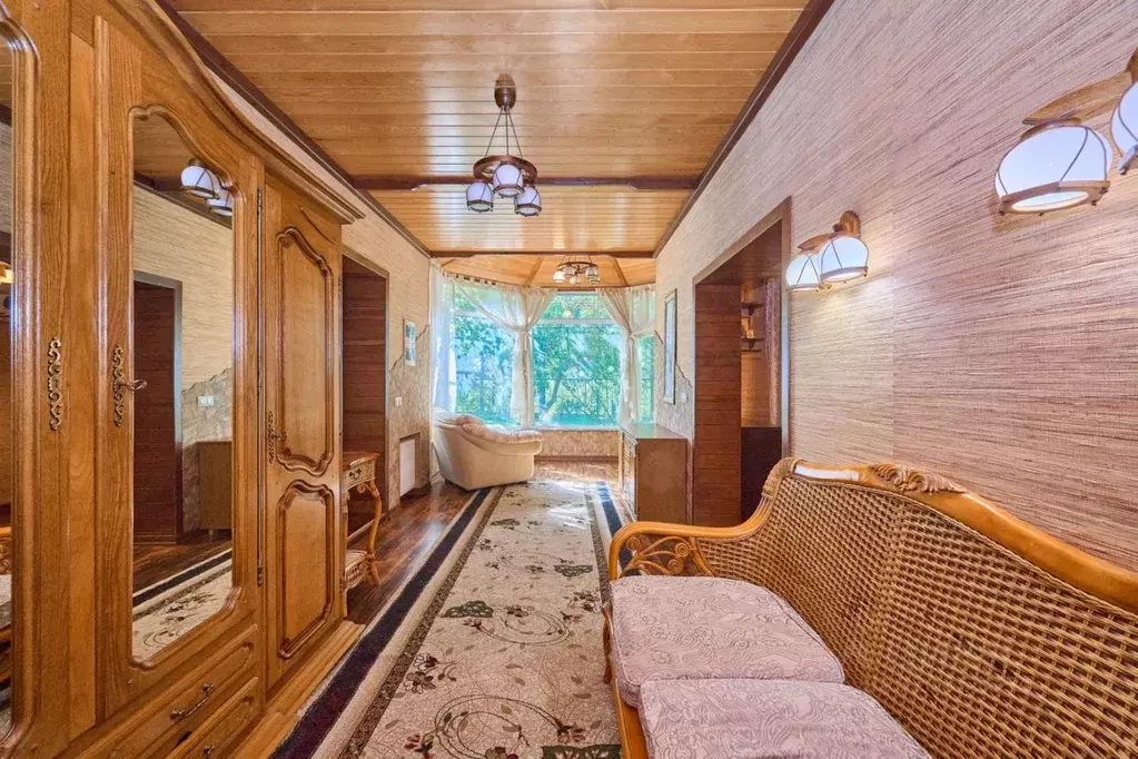 Дом в Краснодарский край, Краснодар ул. Прикубанская, 3/1 (178 м) - Фото 2