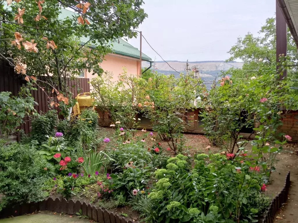 Дом в Ставропольский край, Кисловодск ул. Фоменко 1-я линия (136 м) - Фото 1