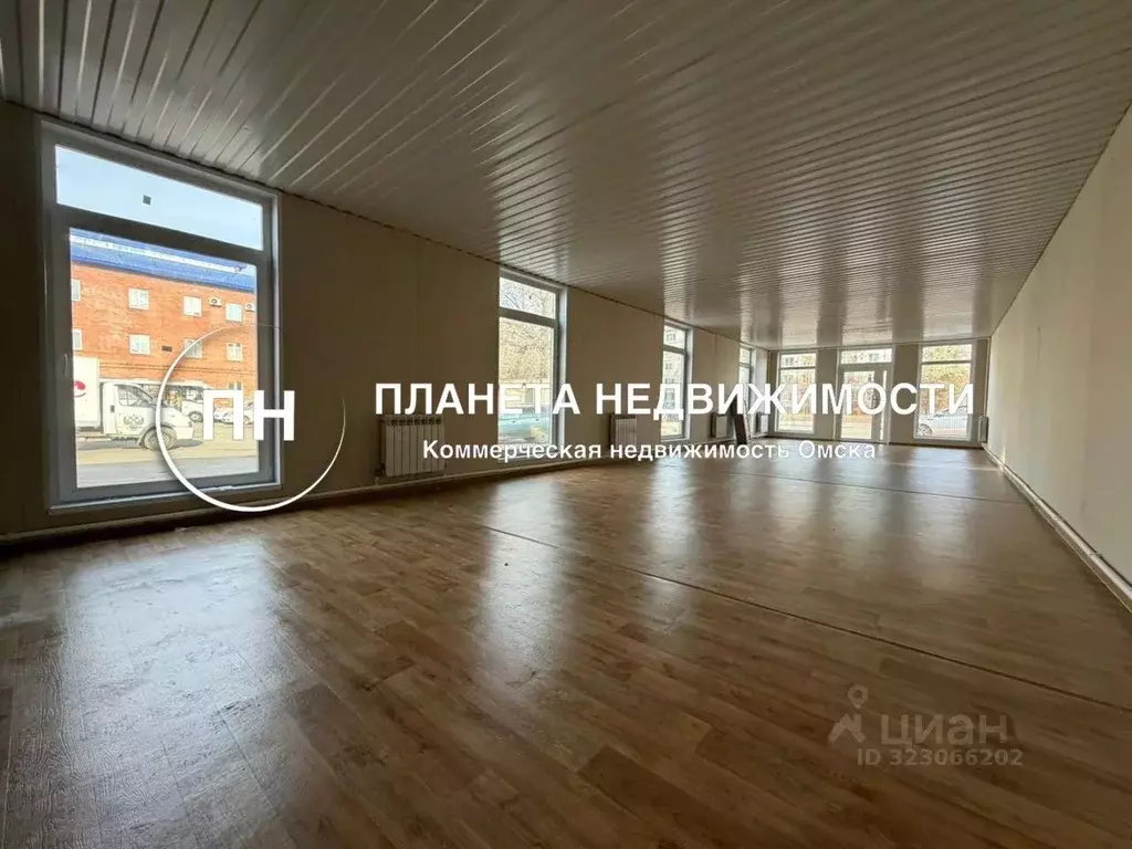 Помещение свободного назначения в Омская область, Омск ул. Дианова, ... - Фото 1