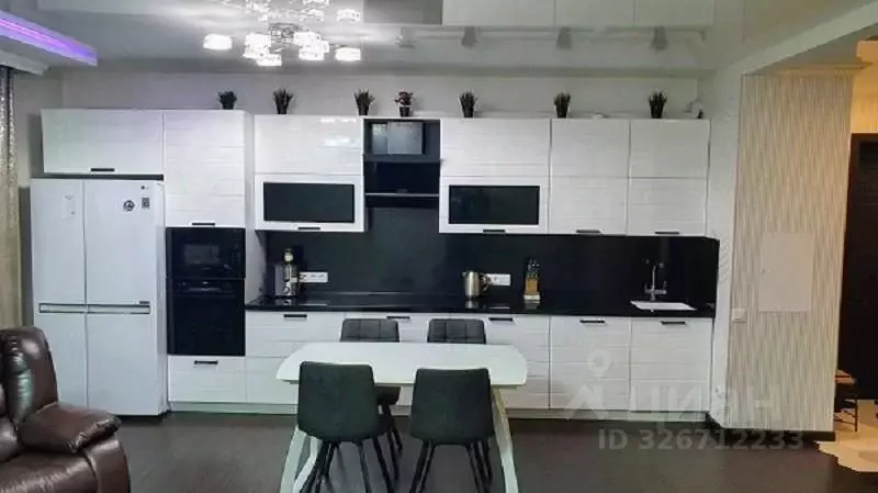 3-к кв. Санкт-Петербург ул. Грибалевой, 7к3 (95.9 м) - Фото 0