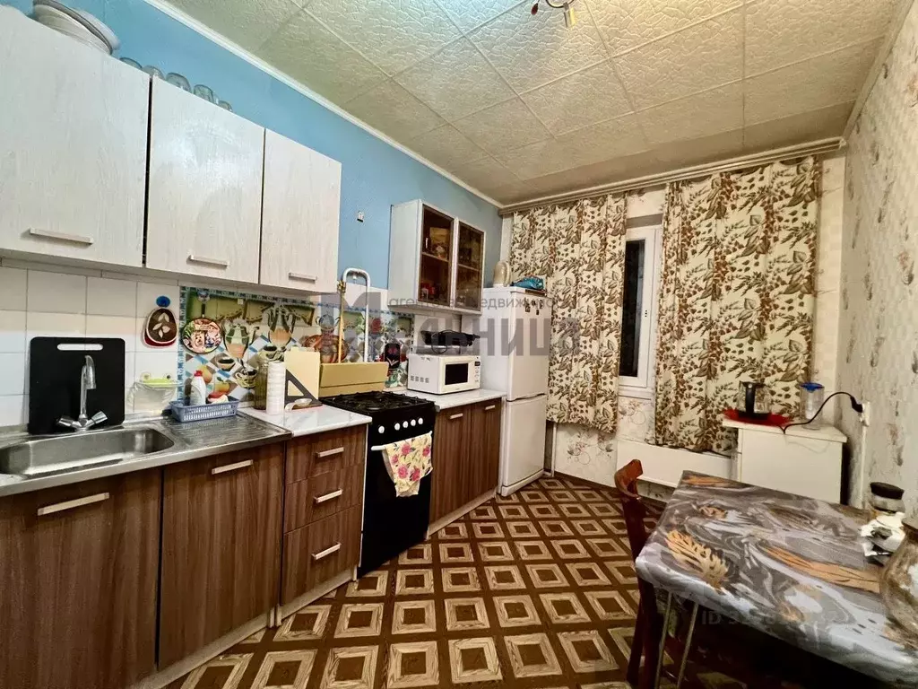 2-к кв. Волгоградская область, Волгоград ул. Елисеева, 17 (50.8 м) - Фото 1