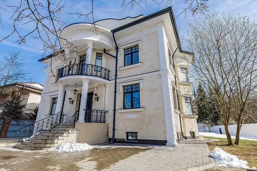 Дом в Московская область, Одинцовский городской округ, д. Жуковка 58 ... - Фото 0