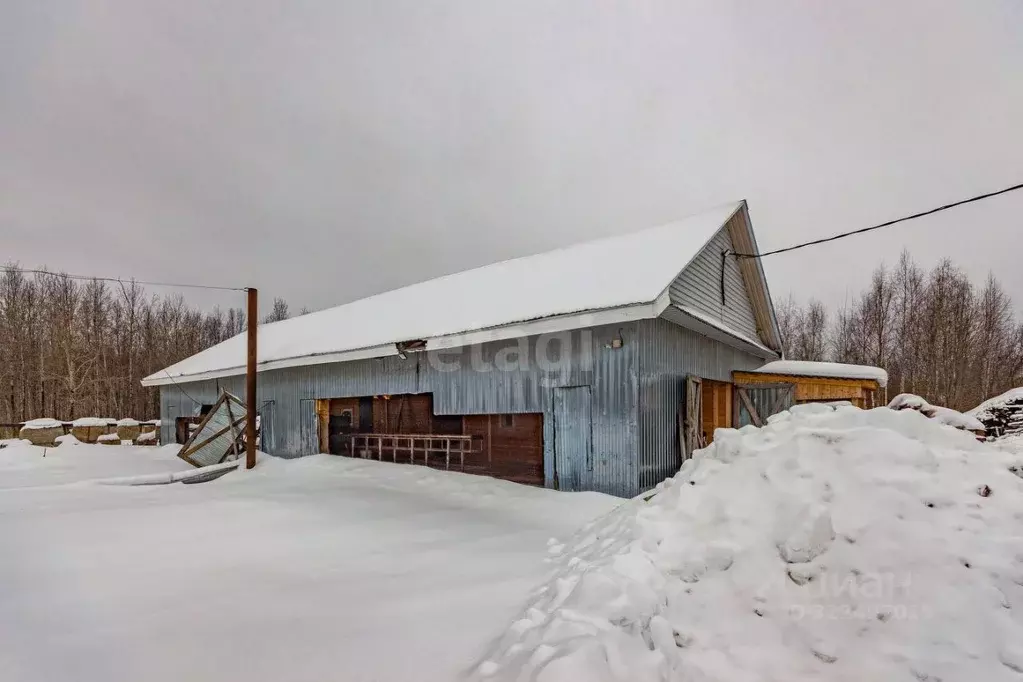Склад в Вологодская область, Сокольский муниципальный округ, д. ... - Фото 1