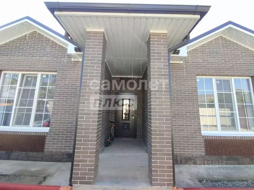 Дом в Краснодарский край, Динской район, Пластуновское с/пос, ... - Фото 1