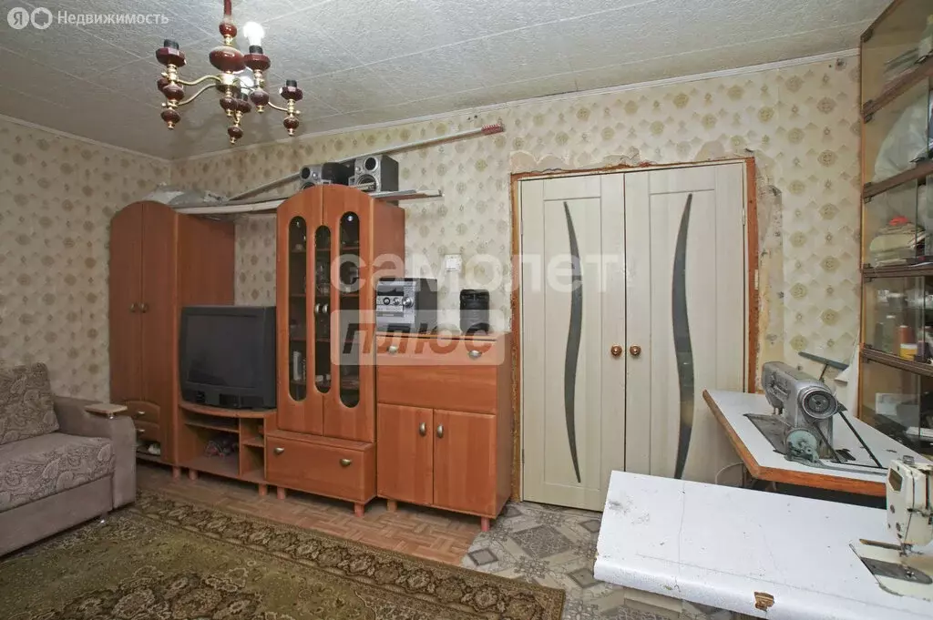 3-комнатная квартира: Омск, улица Масленникова, 21 (62 м) - Фото 2