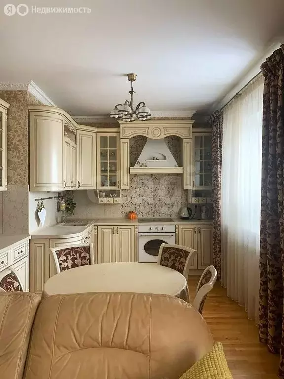 3-комнатная квартира: Казань, Ягодинская улица, 25 (84.7 м) - Фото 1