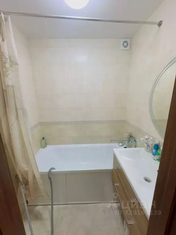 3-к кв. Северная Осетия, Владикавказ ул. Бзарова, 13 (72.0 м) - Фото 1