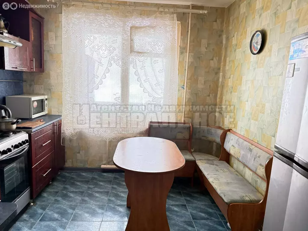 3-комнатная квартира: Смоленск, улица Попова, 54 (68.1 м) - Фото 1