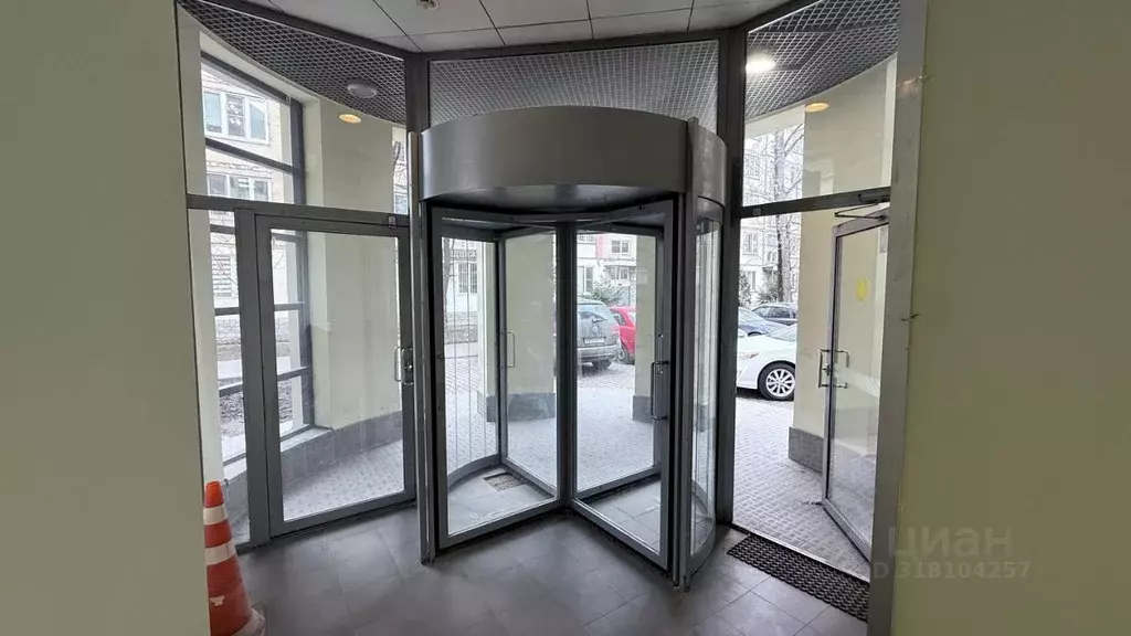 Помещение свободного назначения в Москва Волгоградский просп., 92 (289 ... - Фото 1