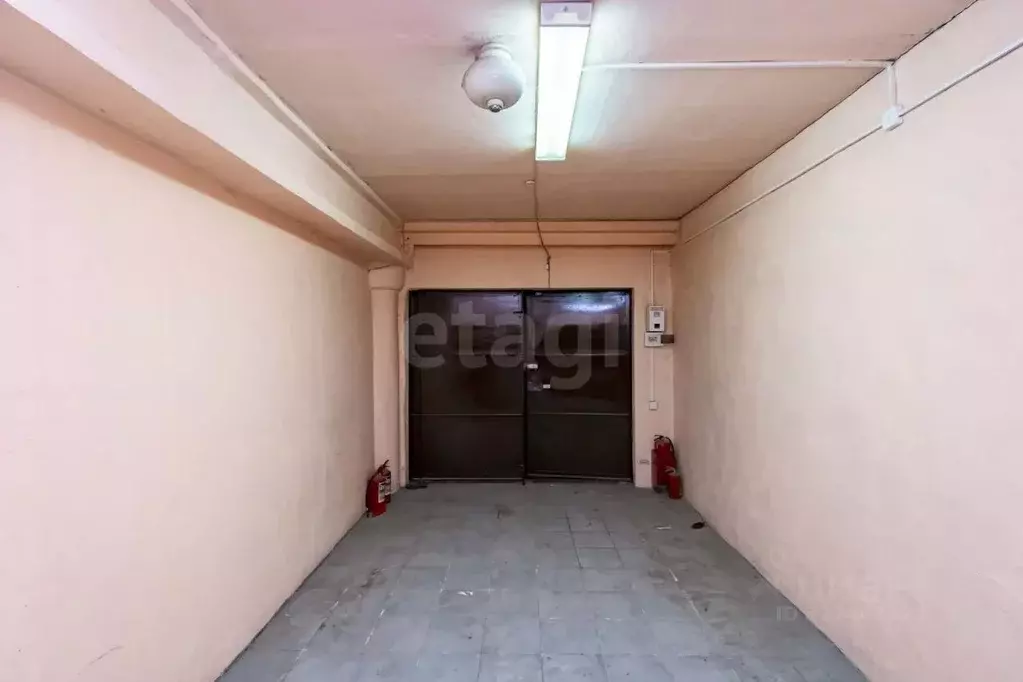 Гараж в Тюменская область, Тюмень ул. 50 лет ВЛКСМ, 57 (19 м) - Фото 1