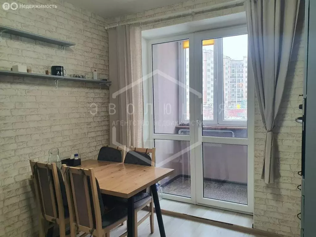 1-комнатная квартира: Калининград, улица Виктора Денисова, 16к2 (41.4 ... - Фото 2