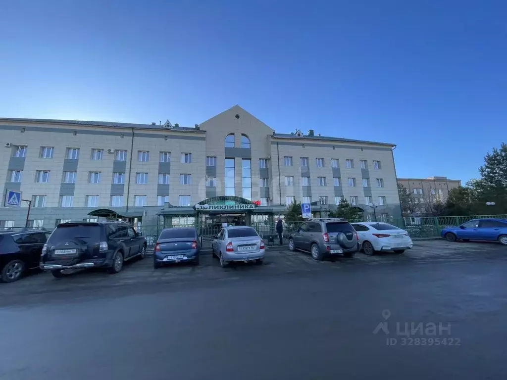 Дом в Оренбургская область, пос. Саракташ ул. Пионерская, 20 (80 м) - Фото 1