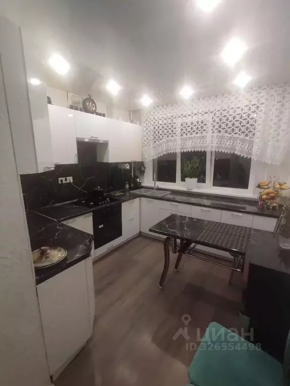 3-к кв. Ленинградская область, Гатчина ул. Куприна, 40 (73.8 м) - Фото 1