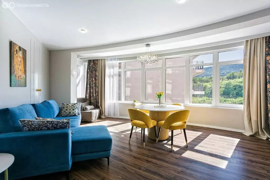 3-комнатная квартира: Ливадия, Виноградная улица, 101с1 (82.5 м) - Фото 2