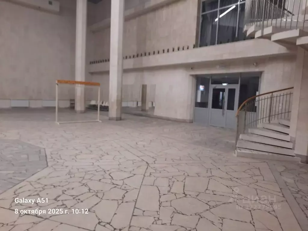 Помещение свободного назначения в Татарстан, Набережные Челны пос. ... - Фото 1