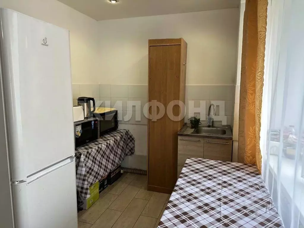 2-к кв. Новосибирская область, Новосибирск Первомайская ул., 200 (50.9 ... - Фото 2