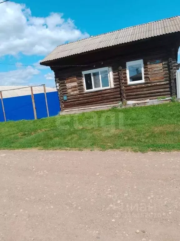 Дом в Курганская область, Далматовский муниципальный округ, с. ... - Фото 0