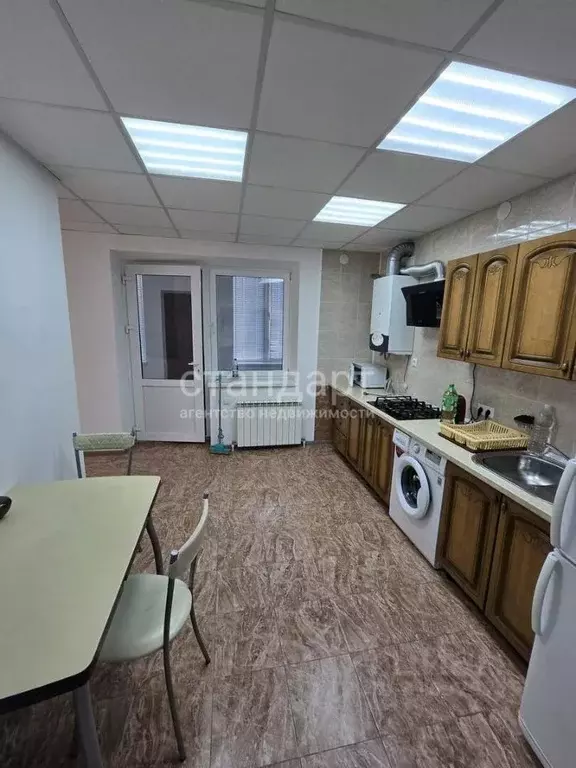 2-к кв. Ставропольский край, Ессентуки ул. Нелюбина (59.5 м) - Фото 0