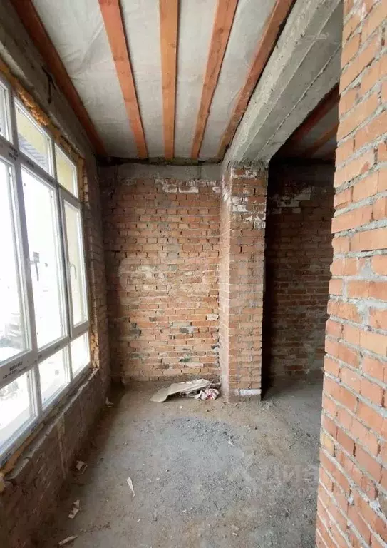 Студия Северная Осетия, Владикавказ ул. Хадарцева, 8 (78.2 м) - Фото 1