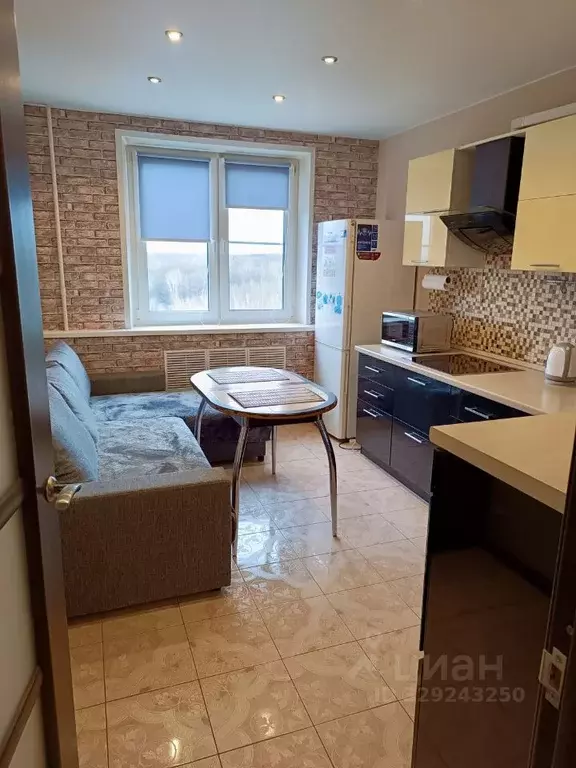 1-к кв. Московская область, Лобня Окружная ул., 1 (50.0 м) - Фото 1