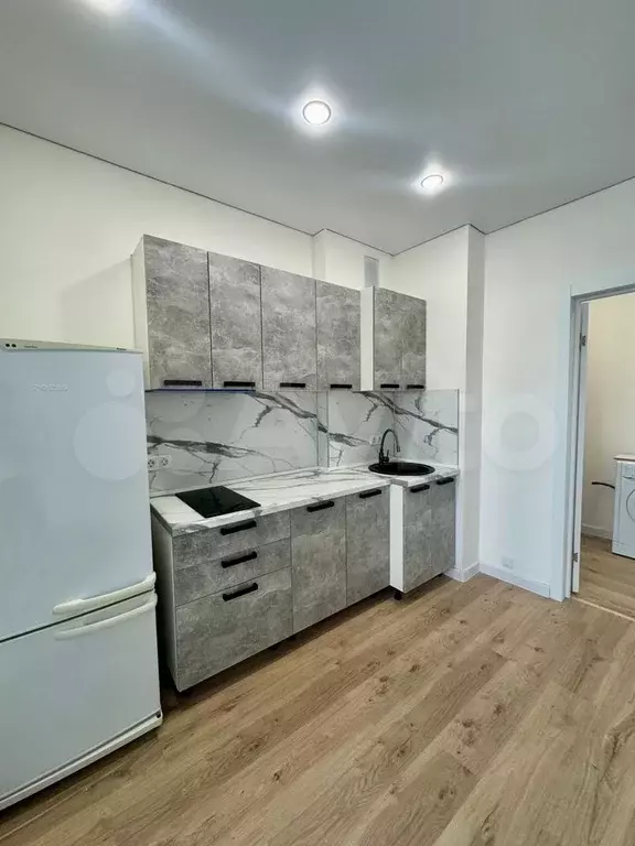 1-к. квартира, 36 м, 8/10 эт. - Фото 0