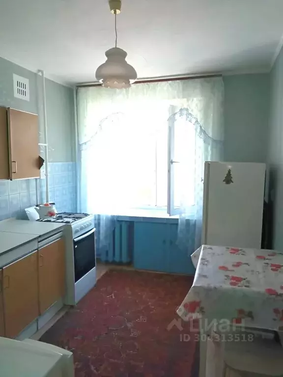 2-к кв. Омская область, Омск ул. Серова, 22 (45.0 м) - Фото 0