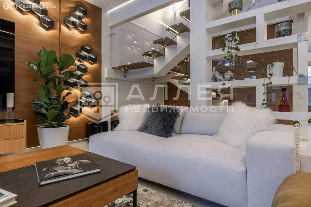 Дом в деревня Чесноково, КП Ренессанс парк (240 м) - Фото 1