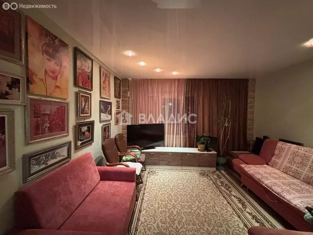 3-комнатная квартира: Петрозаводск, улица Лизы Чайкиной, 8А (78 м) - Фото 1