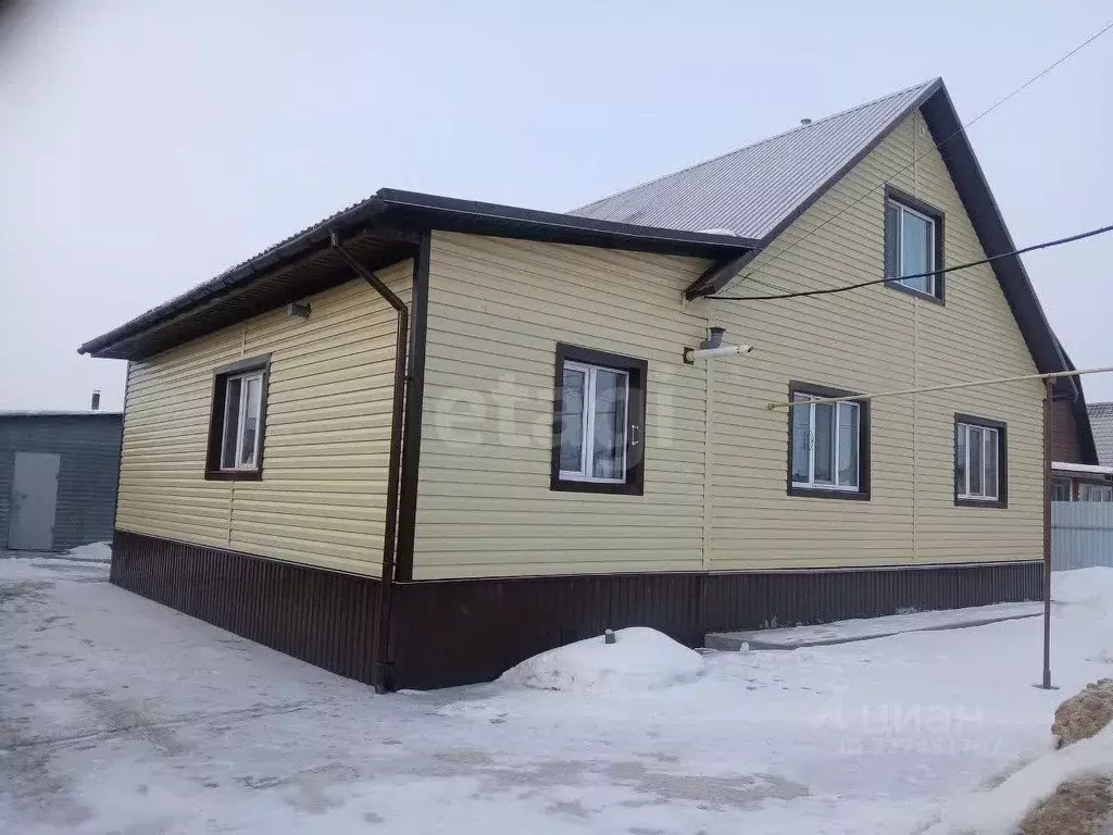 Дом в Тюменская область, Тюмень ул. Петра Бабичева (150 м) - Фото 1