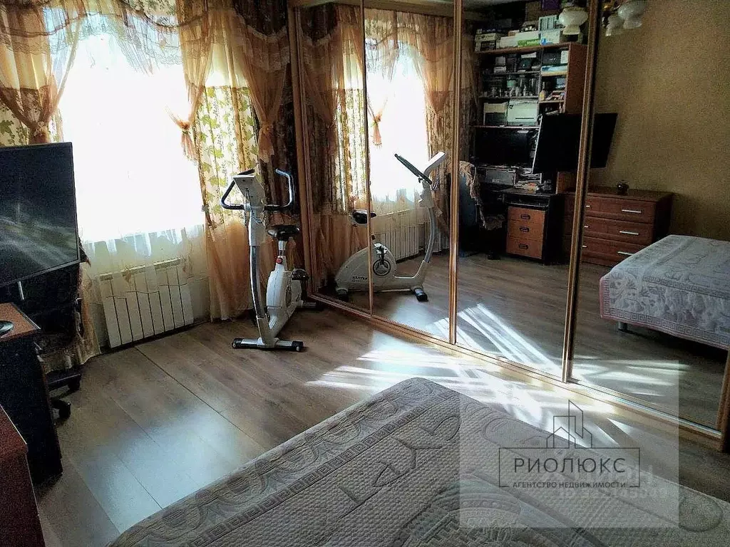 3-к кв. Челябинская область, Челябинск ул. Савина, 12 (71.7 м) - Фото 2