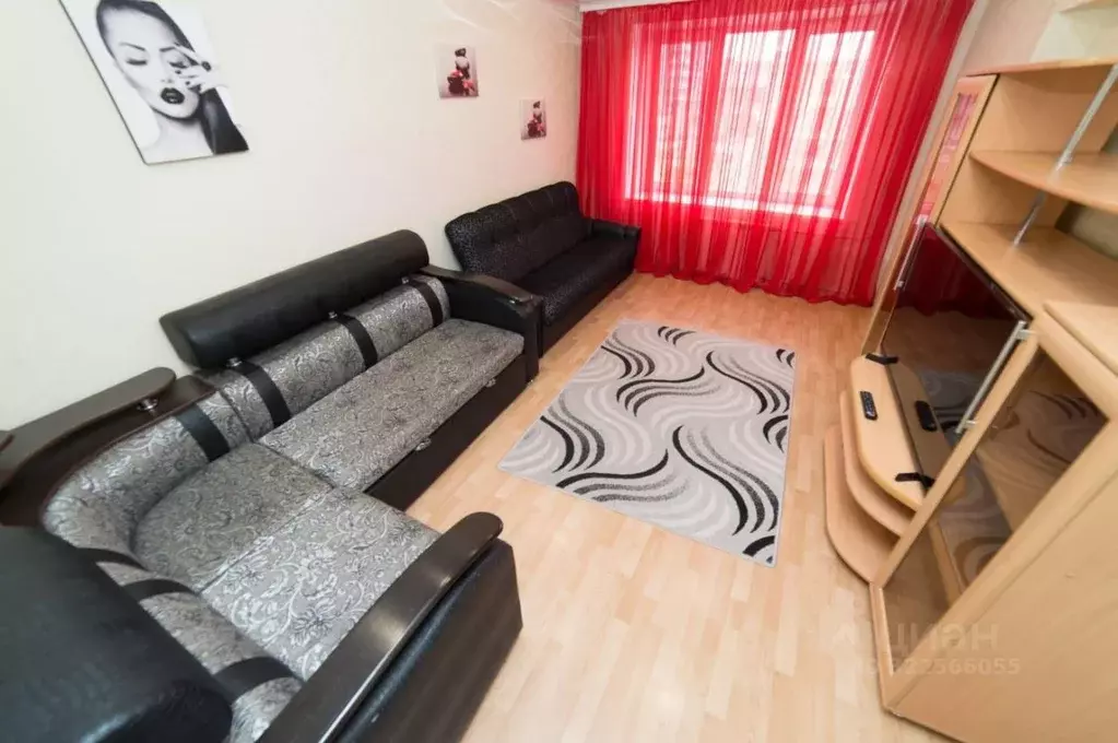 2-к кв. Челябинская область, Челябинск ул. Кирова, 167 (70.0 м) - Фото 1