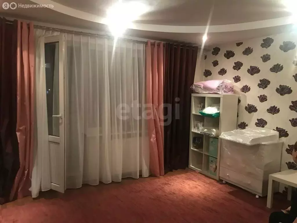 2-комнатная квартира: Калининград, улица Маршала Борзова, 101 (74 м) - Фото 1