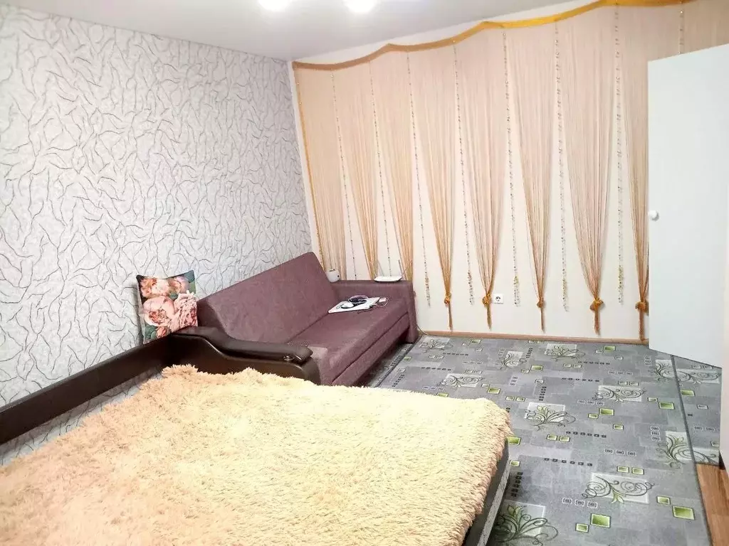 2-к кв. Саратовская область, Энгельс просп. Химиков, 3/25 (47.0 м) - Фото 1