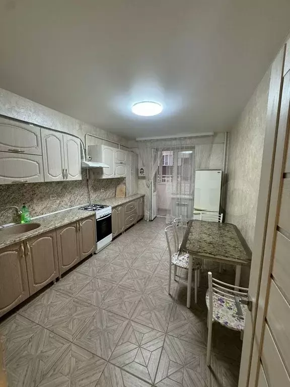 2-к. квартира, 65 м, 3/9 эт. - Фото 0