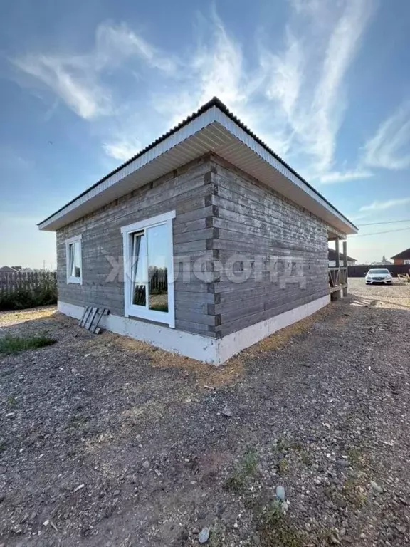 Дом в Хакасия, Усть-Абаканский район, д. Чапаево ул. Кирова (113 м) - Фото 1