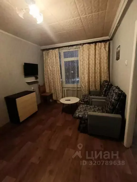 1-к кв. Ленинградская область, Кингисепп Октябрьская ул., 4 (35.0 м) - Фото 2