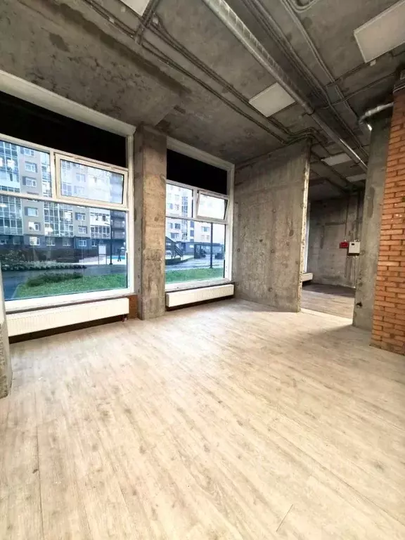 Помещение свободного назначения в Ленинградская область, Мурино ... - Фото 1