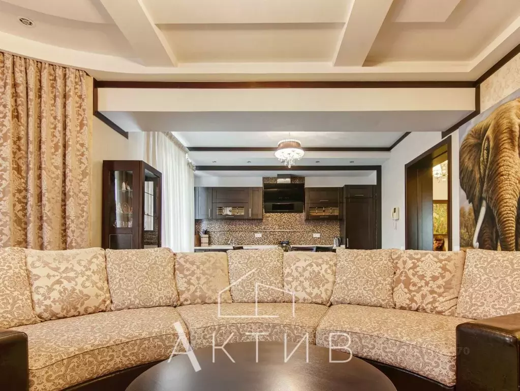 3-к кв. Ростовская область, Ростов-на-Дону пер. Семашко, 3 (104.0 м) - Фото 1