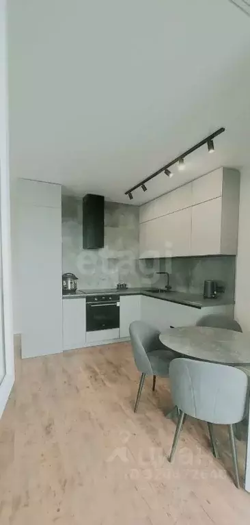 2-к кв. Татарстан, Казань ул. Братьев Касимовых, 35 (55.6 м) - Фото 1