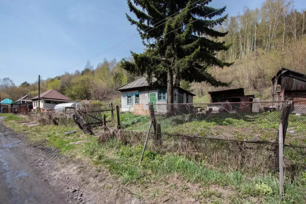 Дом в Кемеровская область, Новокузнецк Южный кв-л, ул. Механизаторов, ... - Фото 0