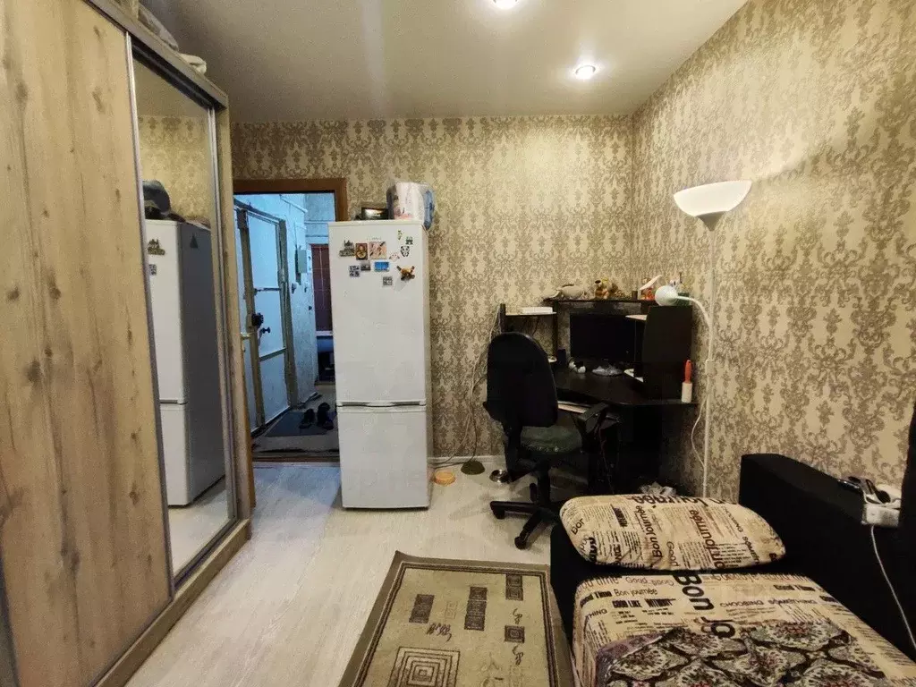 Комната Свердловская область, Екатеринбург ул. Ильича, 17 (11.1 м) - Фото 1