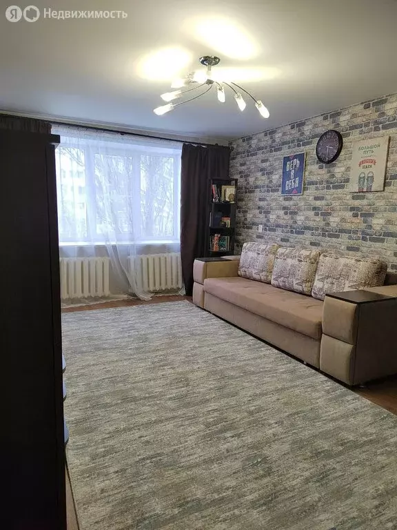 4-комнатная квартира: Ярославль, улица Ньютона, 38 (80 м) - Фото 1